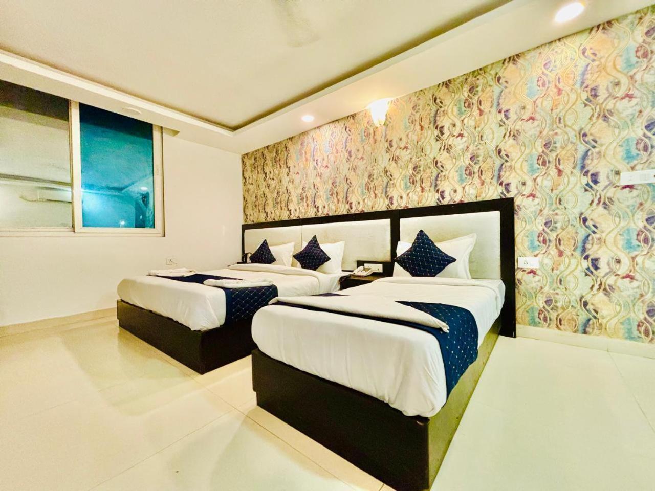 The Bellwood Suites Near Igi Airport New Delhi Exterior photo