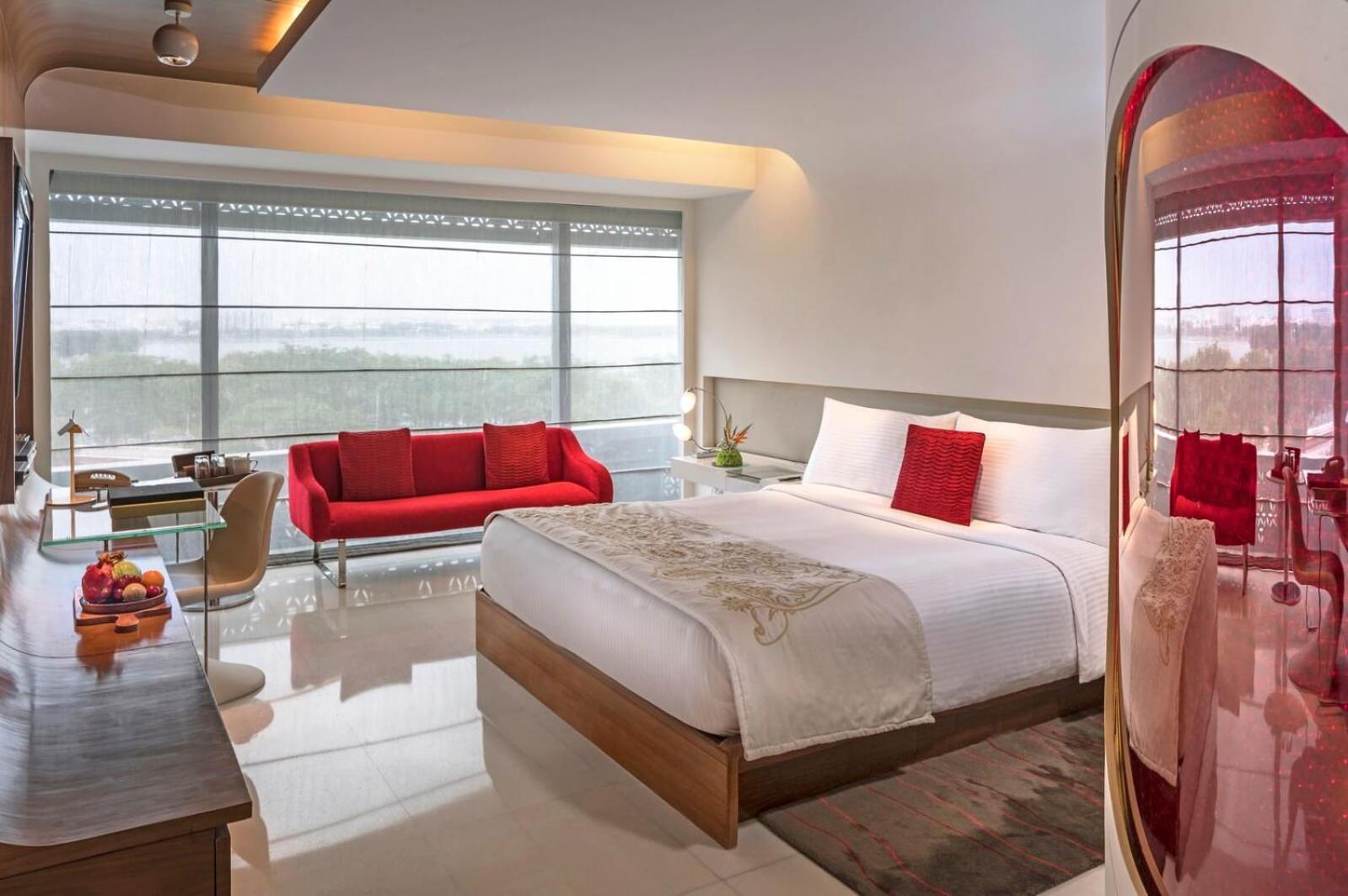 The Bellwood Suites Near Igi Airport New Delhi Exterior photo